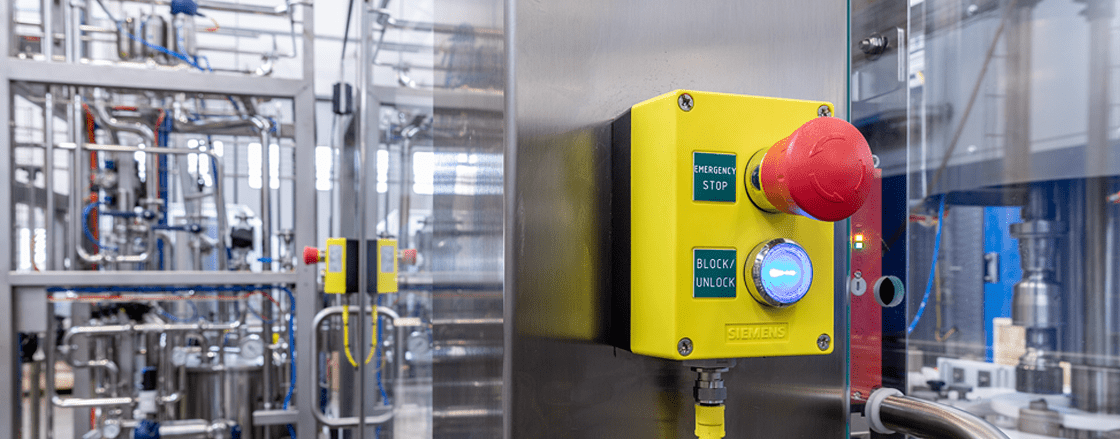 Emergency Stop button (Image credit: © Siemens AG 2022, All rights reserved)